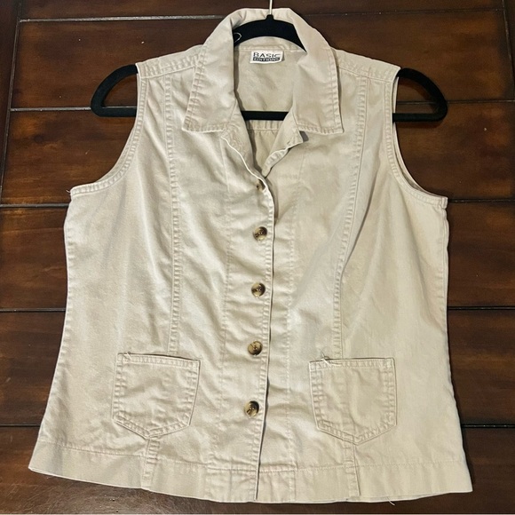 Basic Editions Beige Button-Front Utility Vest | Fits Like XS - Picture 1 of 3